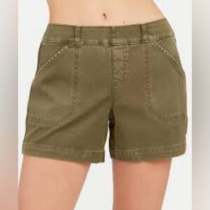SPANX Army Green Stretch Twill 6" Short